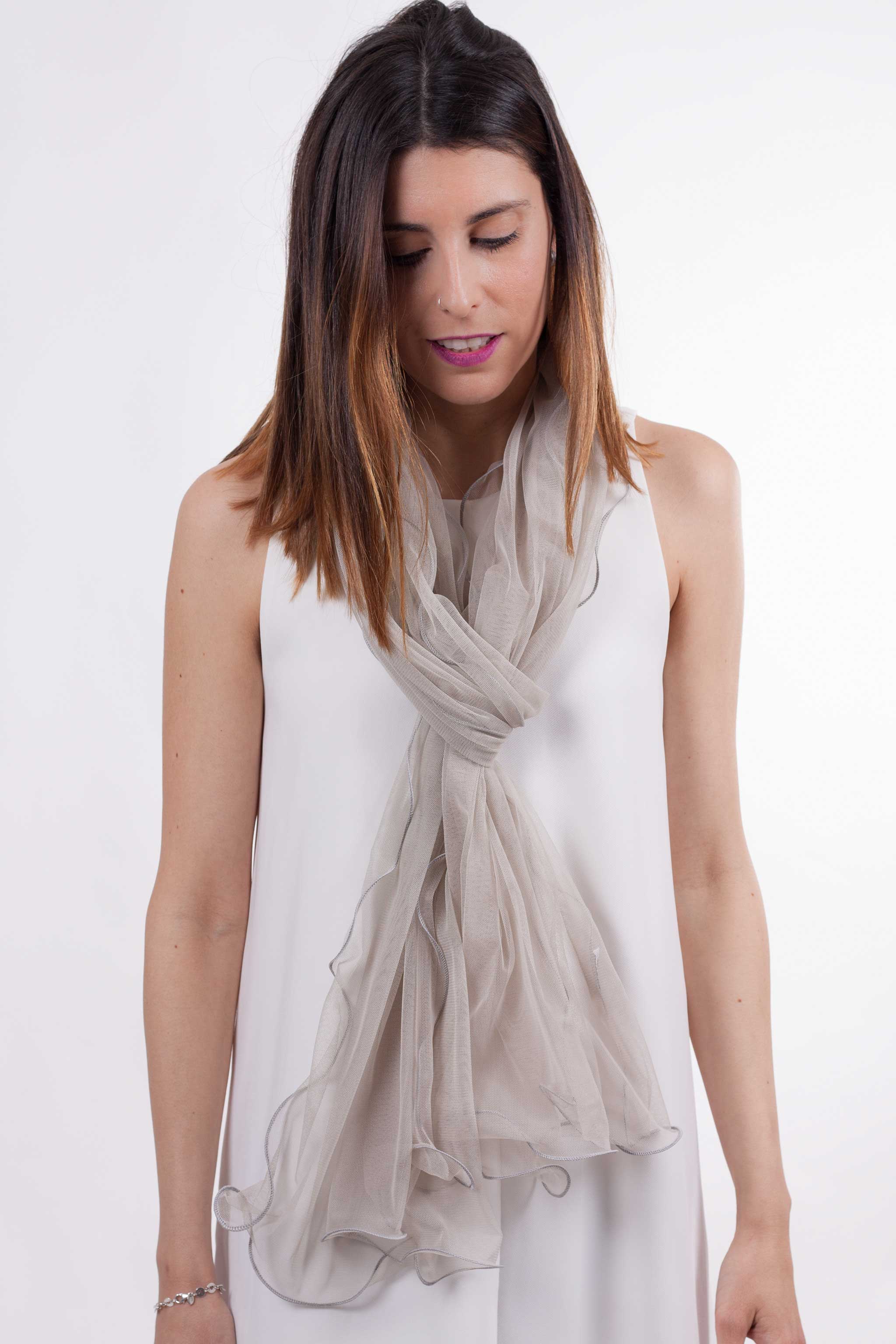 MR Complements - Vente Écharpe – femme - Châle en tulle grande taille aux bords ondulés1