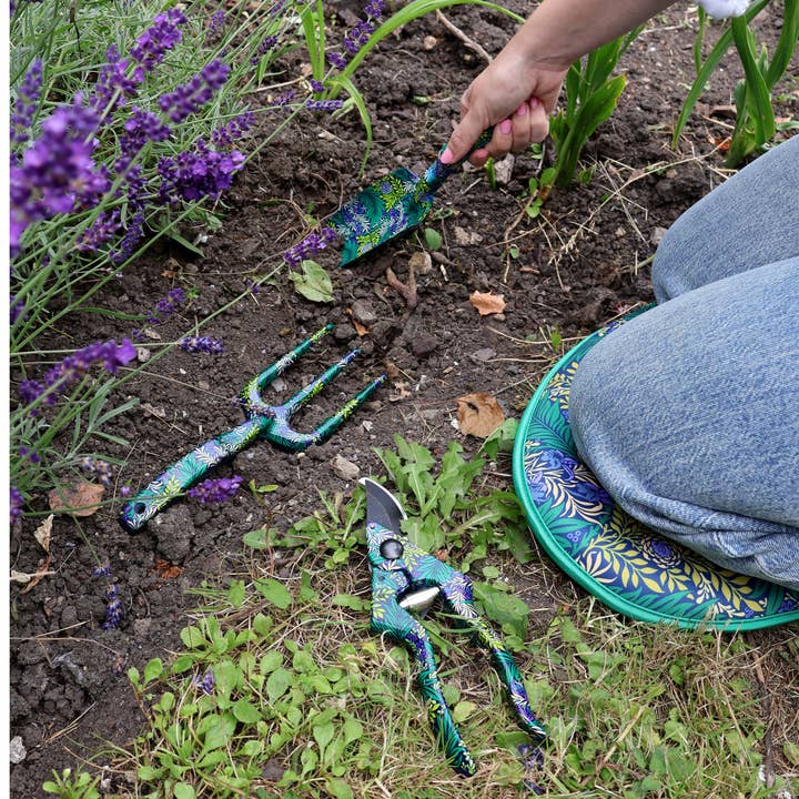 Robert Frederick Ltd - Wholesale Garden Tool - Orange Grove Fork, Trowel and Secateurs Garden Tool Set - William Morris Larkspur Design