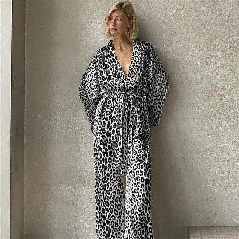 FurDecoration - Wholesale Sleepwear Set - Women's - Leopard Print Long Sleeve Pajama Set - Flare Sleeve0