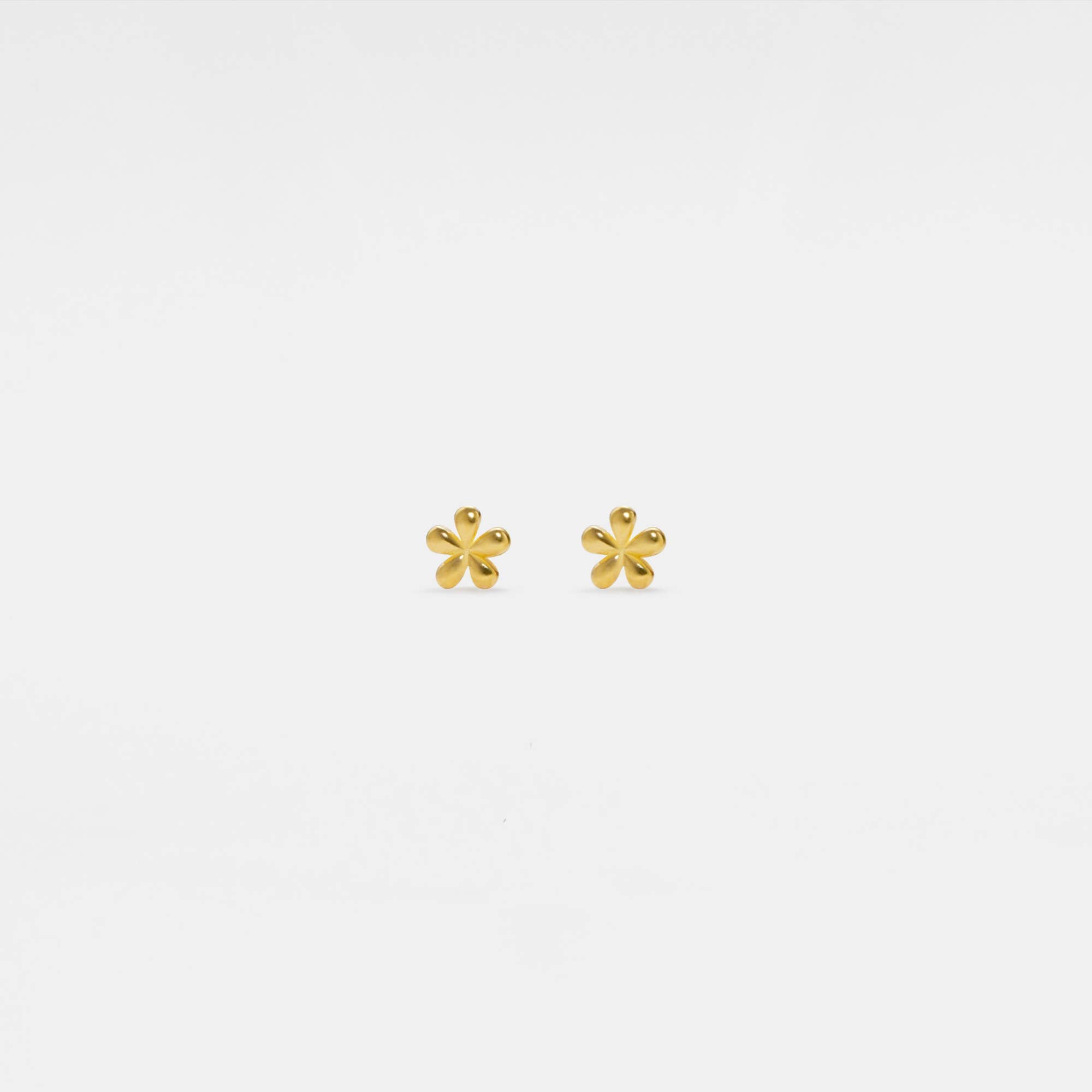 Perimade & Co. LLC - Wholesale Stud/Post Earrings - Tiny Small Cute Flower Stud Earrings in 925 Sterling Silver