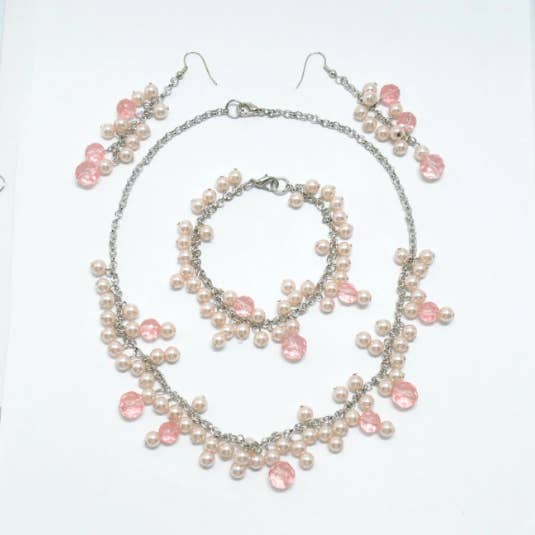 Set: Halskette, Armband, Ohrringe für den Großhandel von Declic