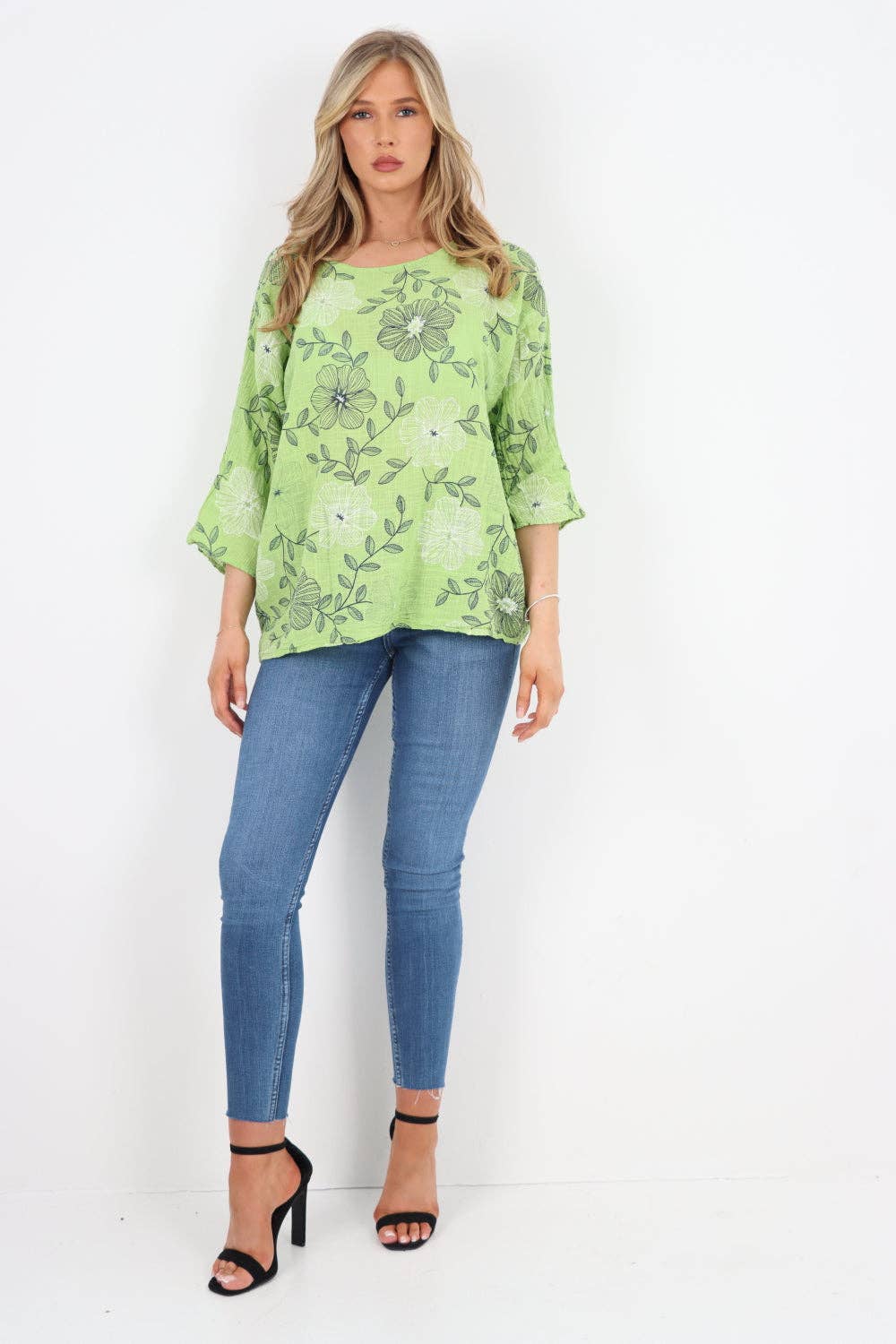 Miss Bold – Engroshandel Tunika - Dame – Italiensk bomuldsoverdel med blomsterprint21