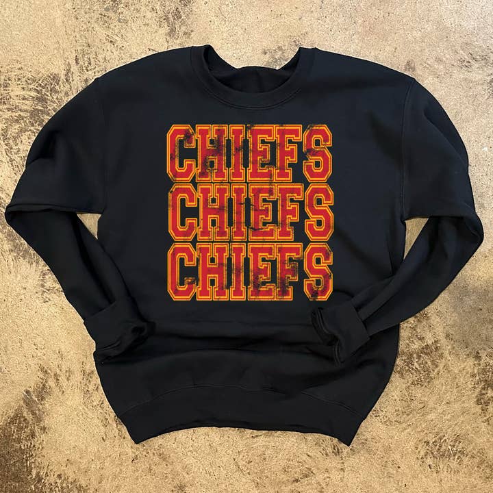 Chandail à encolure ras-du-cou Chiefs Varsity Print pour la vente par Jordanna Adams