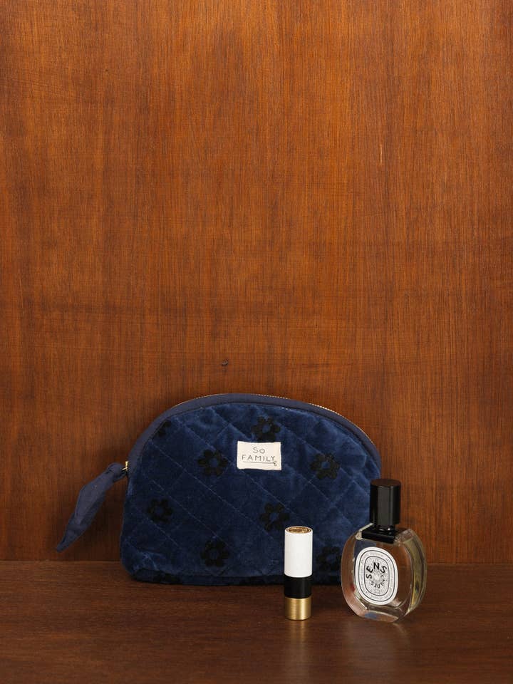 Trousse Make up Velours fleurs pour la vente par SO FAMILY