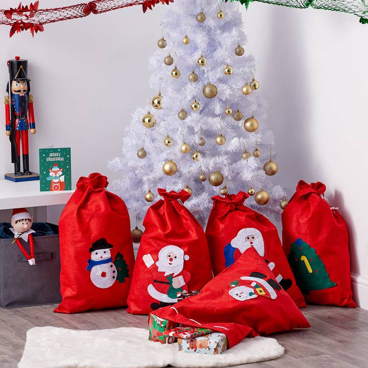 The Twiddlers – wholesale Christmas decoration – 5 Festive Santa Sacks
