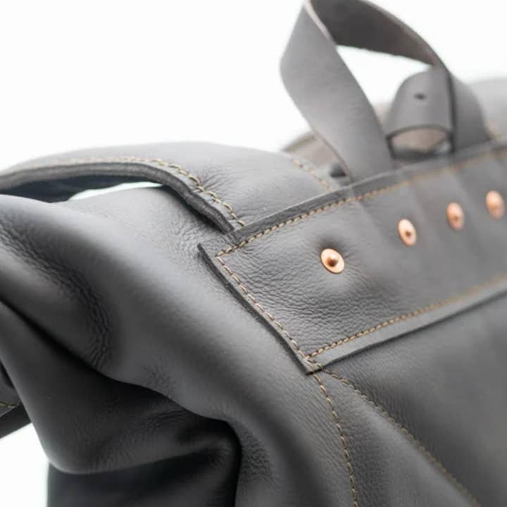 Huit - Wholesale Backpack - Unisex - Chocolate leather backpack3