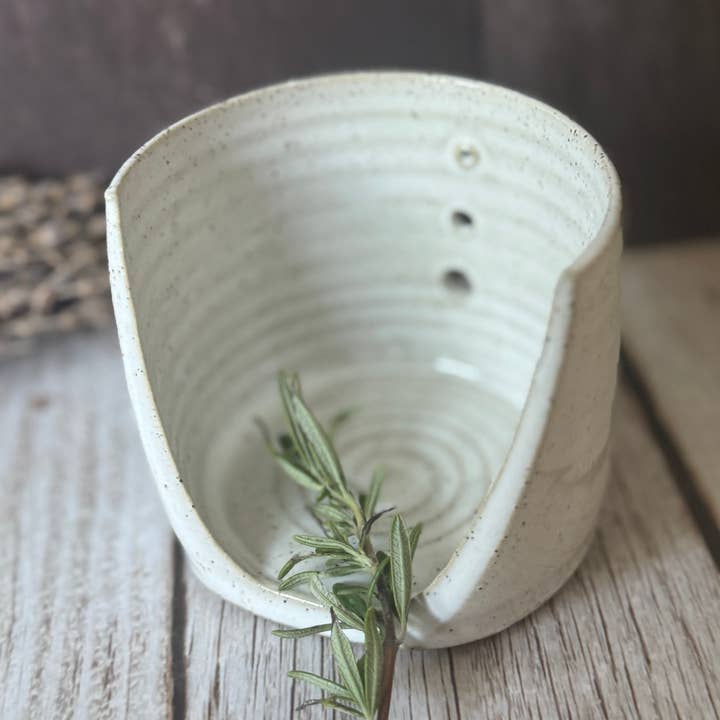 Wolf and Clay Pty Ltd - Wholesale Kitchen tool/gadget - Ceramic Herb Stripper0