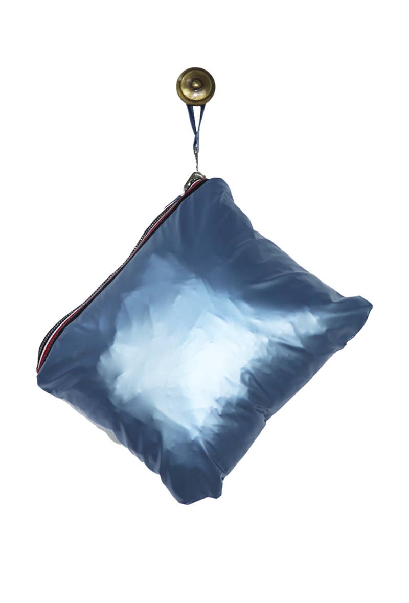 Attrait Paris - Vendita all'ingrosso Giacca antivento - Donna - Impermeabile lungo metallico con zip colorata e richiudibile24