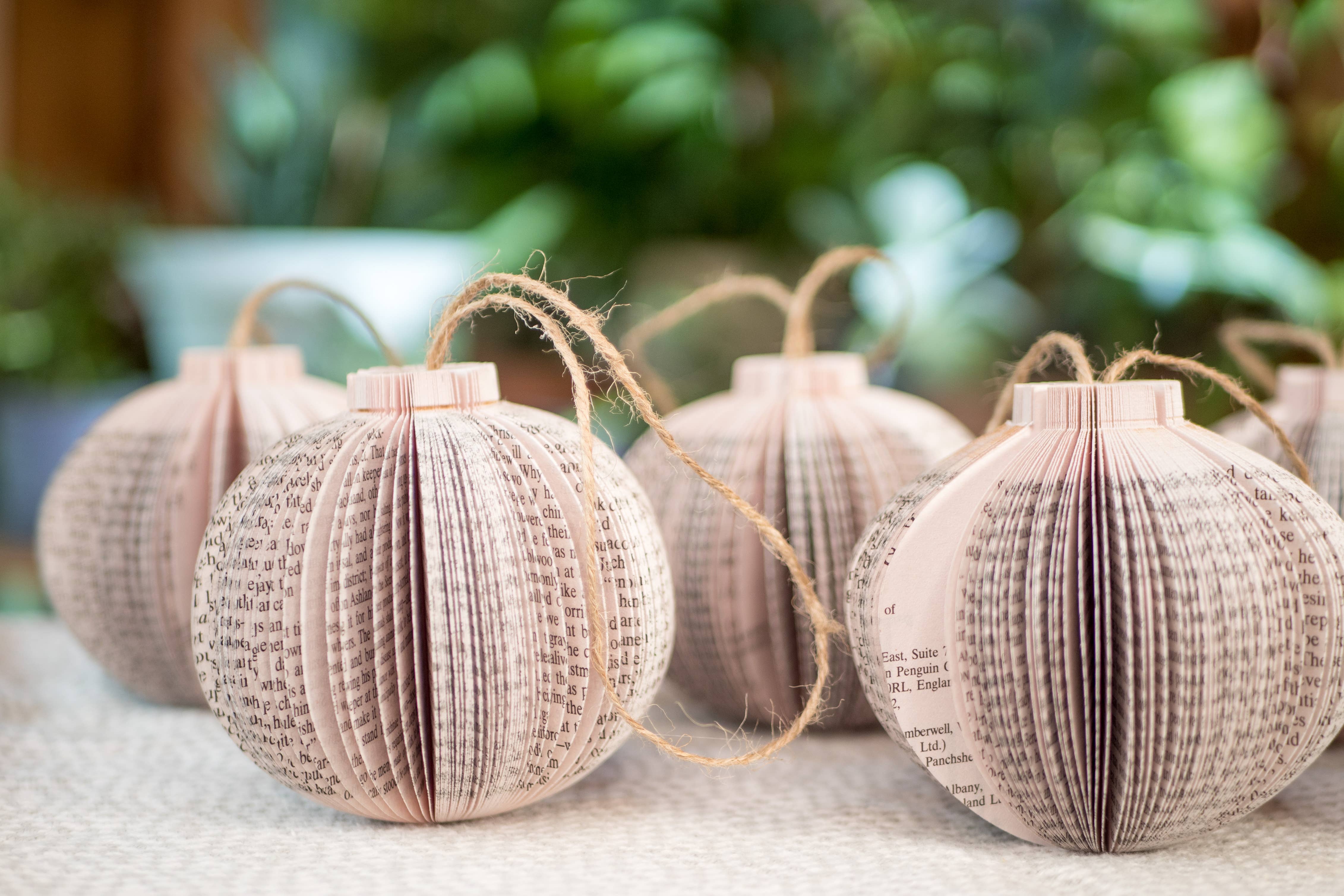 Root To Vine – wholesale Ornament – Book Christmas Ornament-Tree Ornament Book Gift Holiday2