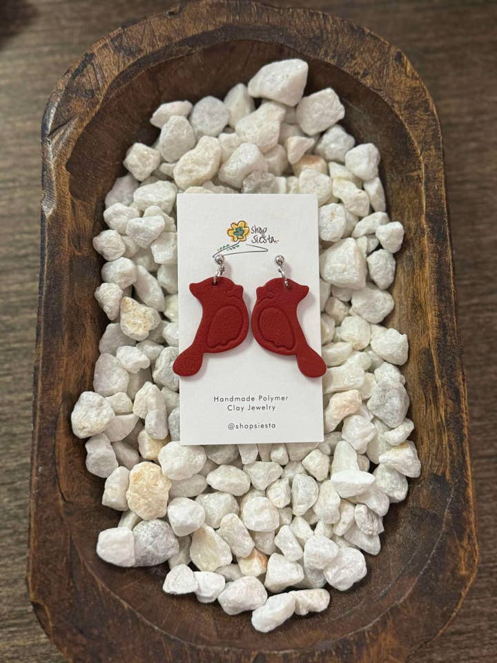 Orecchini pendenti Cardinal per la vendita all'ingrosso da parte di Siesta Wholesale