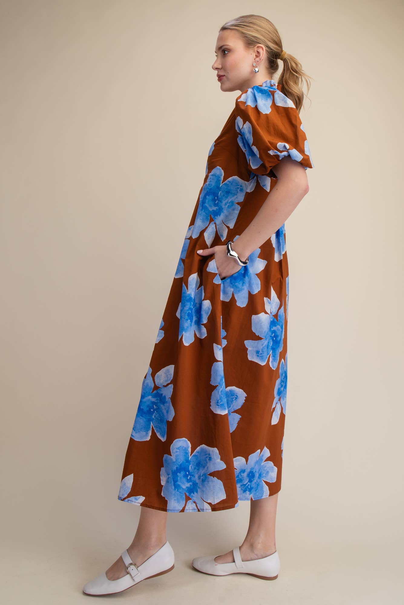 Glam - Wholesale Dress - Women's - Ruffle V-Neck Puff Sleeve Waist Pleated Midi Dress5