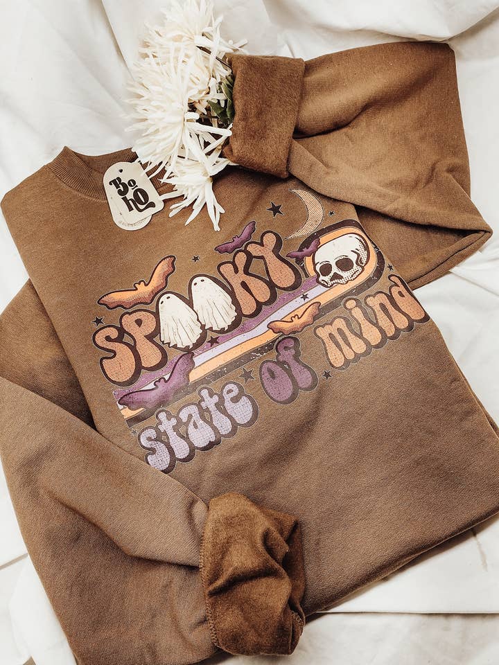 SWEAT-SHIRT ÉCOLOGIQUE SPOOKY STATE OF MIND pour la vente par Buena Onda House of Originals