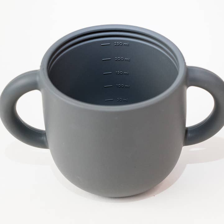 Babeehive Goods - Wholesale Snack Box - Kids & Baby - Silicone Snack Cup with Lid8