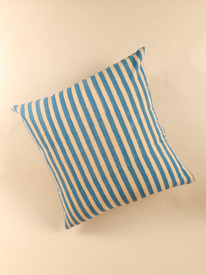 Oh ! Coussin imprimé à rayures (citron vert) pour la vente par Ninéh