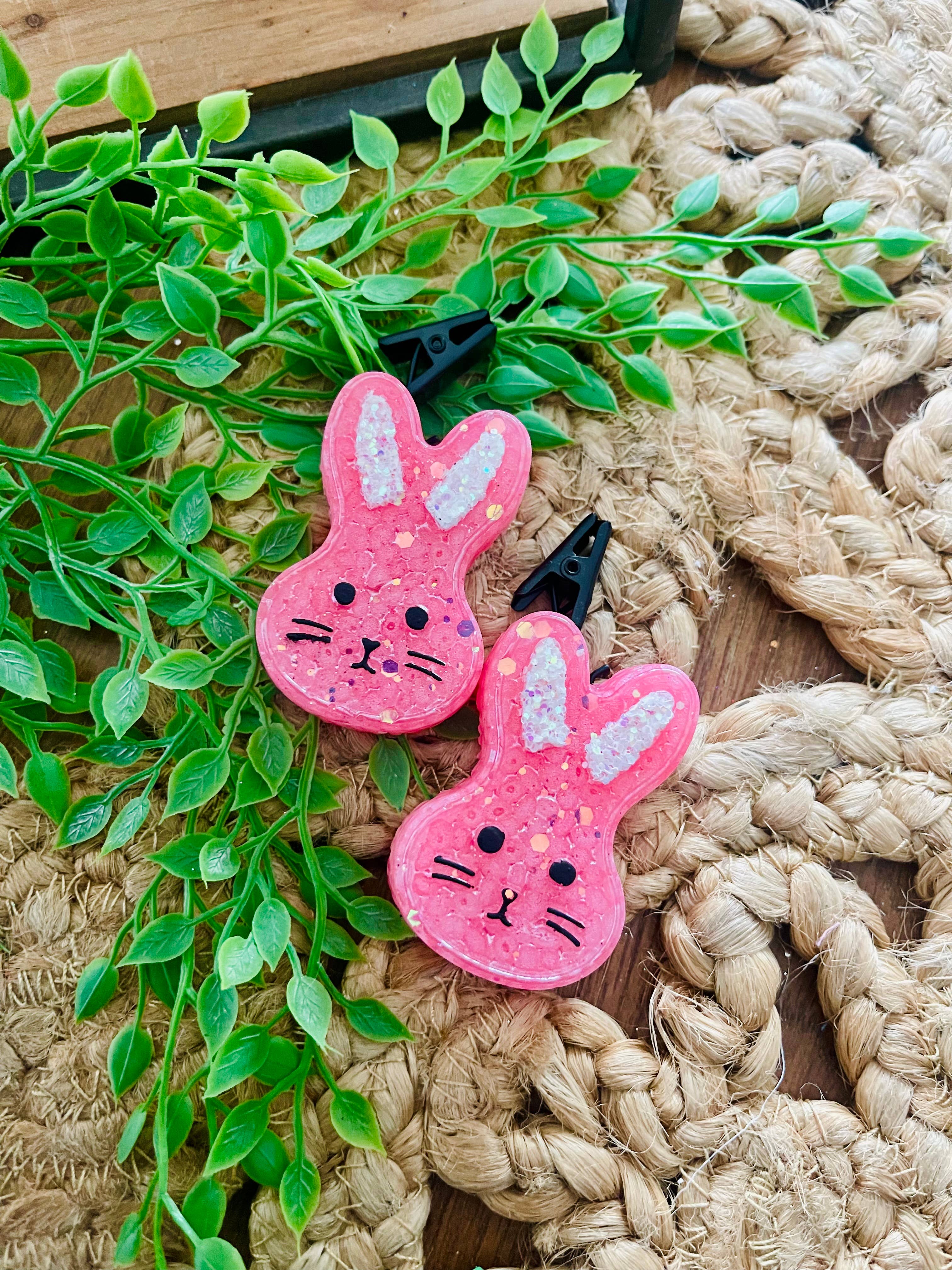 Stay Fresh’ies Air Fresheners – wholesale Car Freshener - Women’s – Bunny VENT Clip Car Freshie (set of 2) 2
