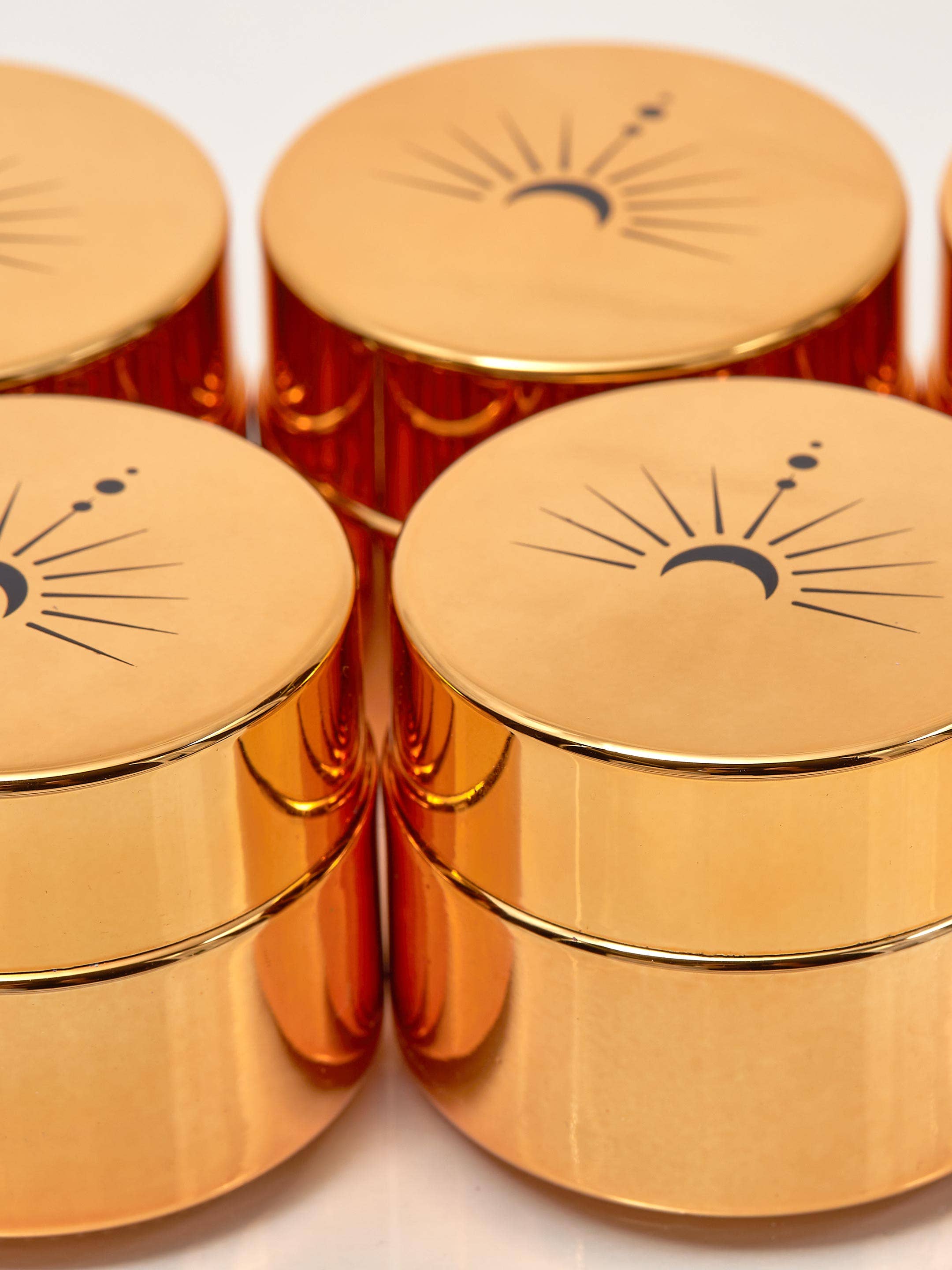 Wiggy Starlust - Vente Paillettes pour le corps - Satyatara Paillettes Rouge Vif avec Violet et Or Sans Plastique4