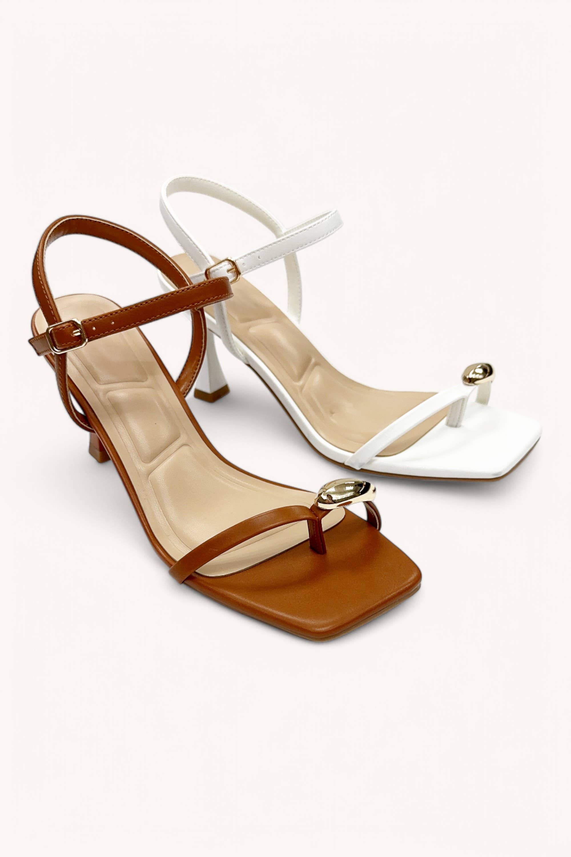 CCOCCI - Wholesale Low Heels - Women's - ROSSIE-23 GOLDEN TOE RING THONG STRAP SANDAL HEELS4