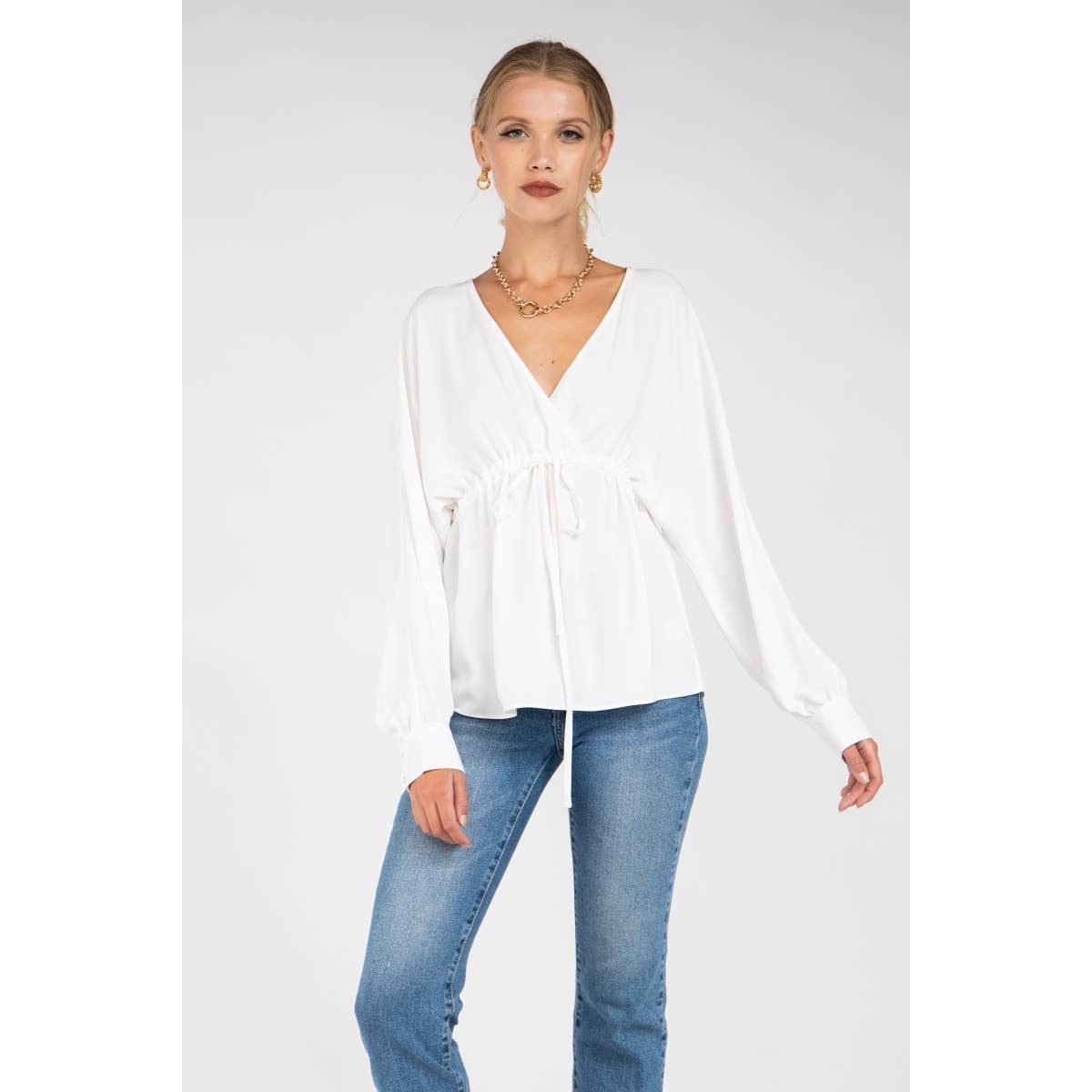 Naked Zebra Rack – Großhandel Bluse – Damen – Bluse mit Raglanärmeln und Bindedetail auf der Vorderseite10