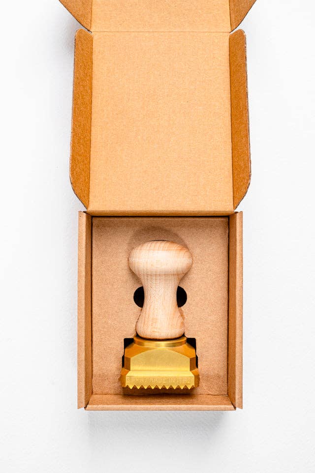 LA GONDOLA - Wholesale Kitchen Tool/Gadget - Ravioli Pasta Cutter Square 45x45 m Professional  Stamp9