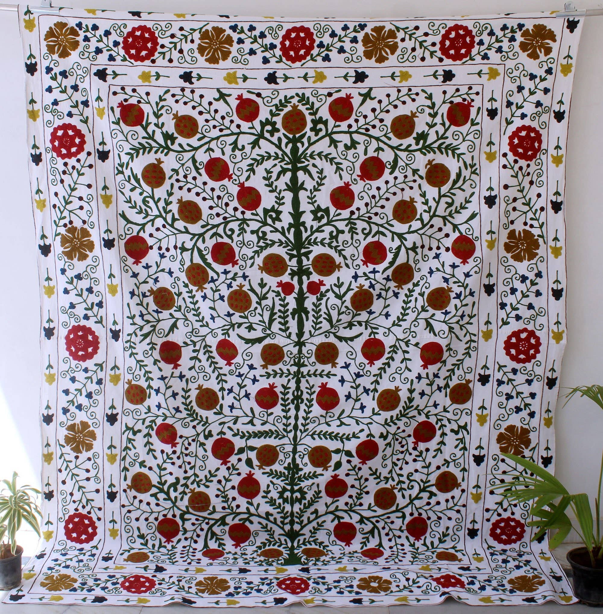 GYPSY STUDIO - Wholesale Throw blanket - Handmade Embroidery Suzani Bedsheet Bed Decor Suzani Throw