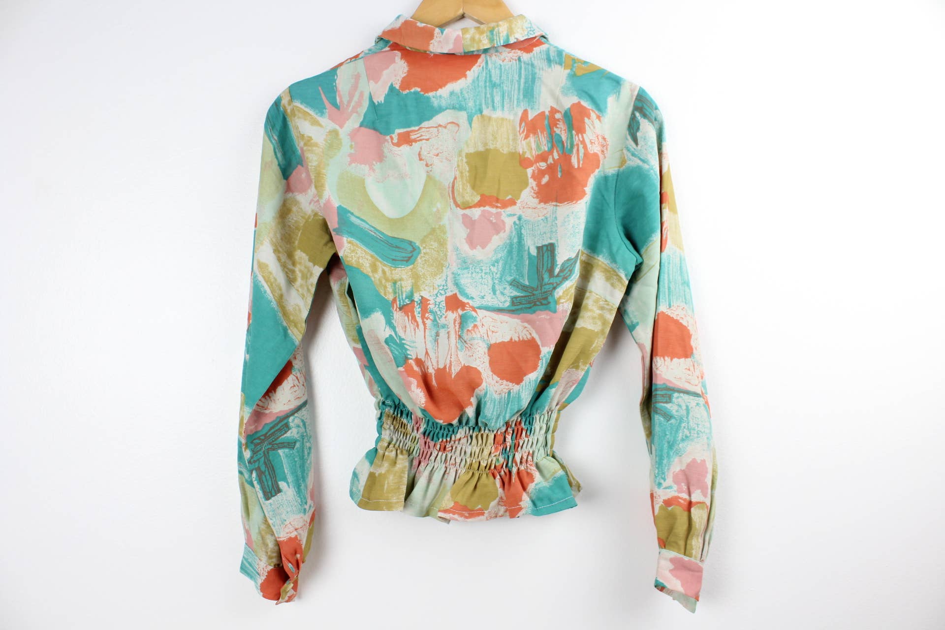 Sun's Out! - Wholesale Blouse - Women's - Reworked Vintage Long-Sleeve Button Up Blouse - Cinched9