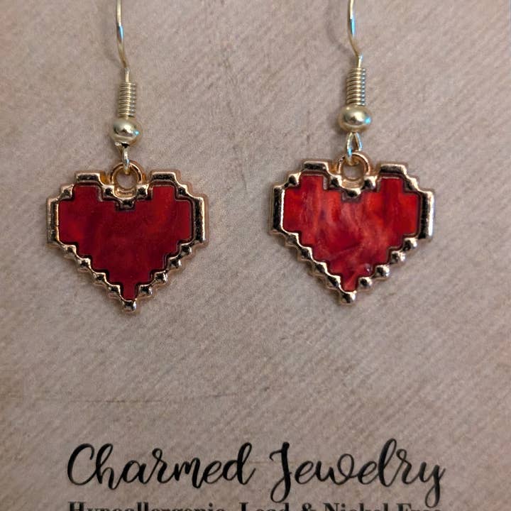 Con-Quest Crafts – Engroshandel Hængeøreringe og creoløreringe – Pixel hjerteøreringe - farverige, hypoallergeniske øreringe3