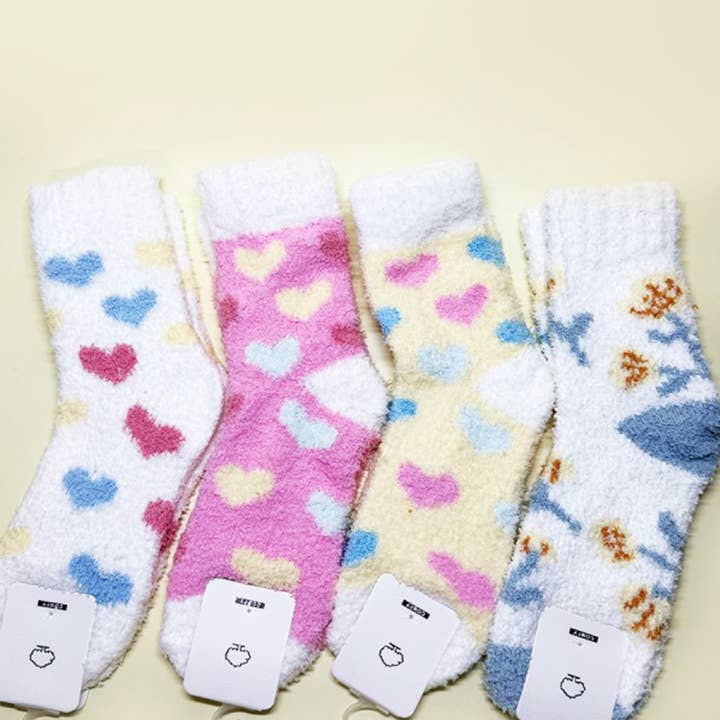 Comfy Winter Design Socks for wholesale by Funteze