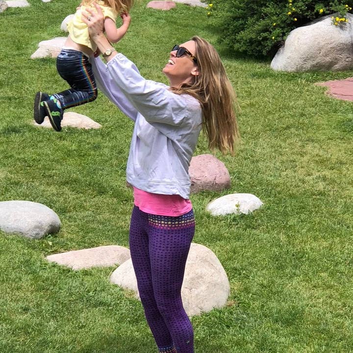 Legging long taille haute violet Crown Chakra pour la vente par The Chakra Girl