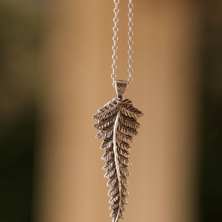 Justine Brooks Design – wholesale Artificial plant – Fiddlehead Fern Pendant