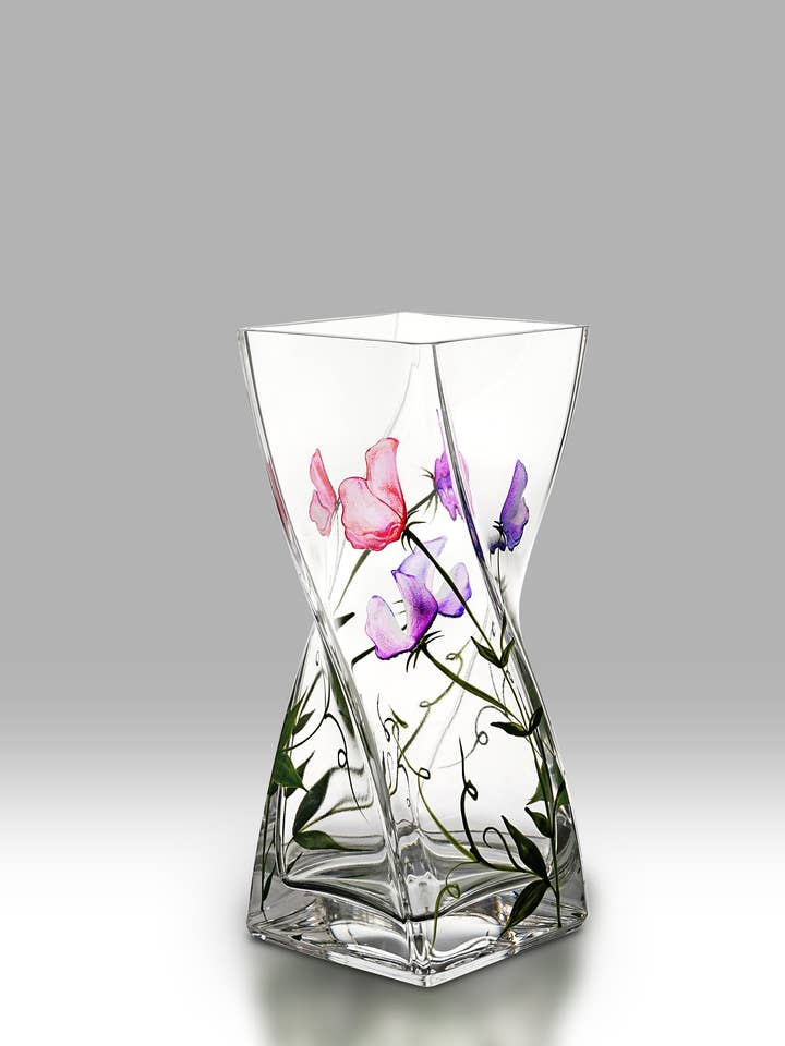 Sweet Pea 20 cm Twist Vase - 3100-25 for engroshandel hos Nobile Glassware Ltd.
