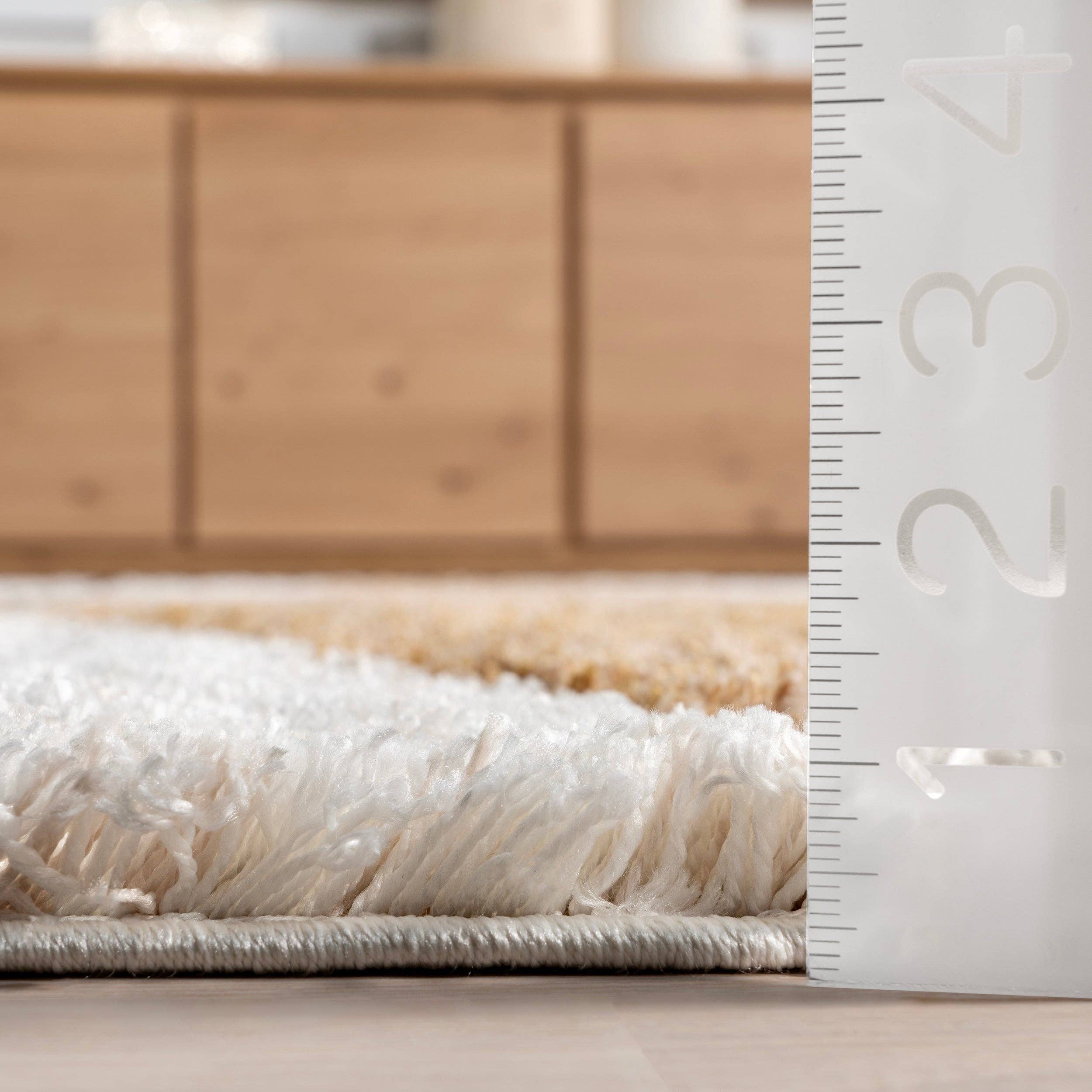 Rust Kali Shaggy Diamond Tassel Area Rug for wholesale on Faire9