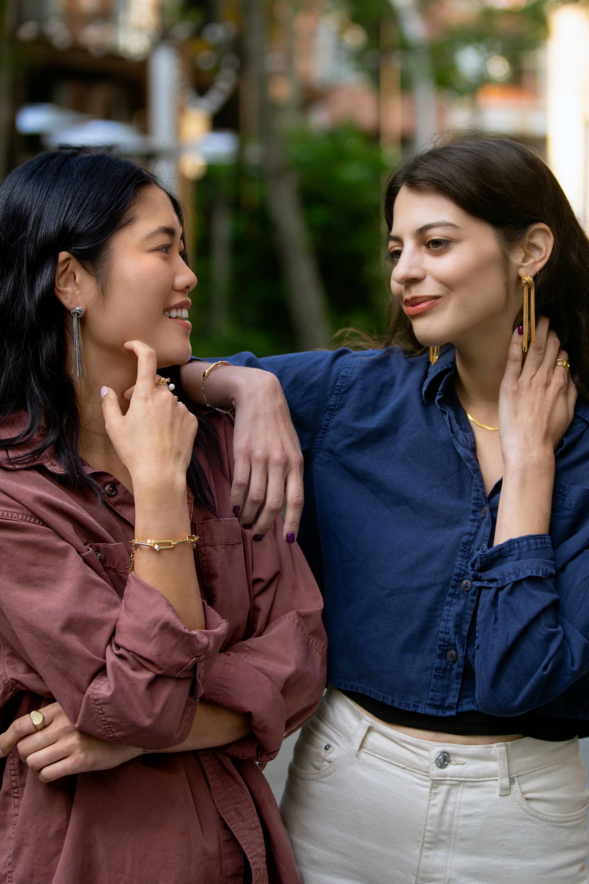 Peter and June - Wholesale Dangle Earrings - Knot to Be Earrings Rhodium Silver Plated1
