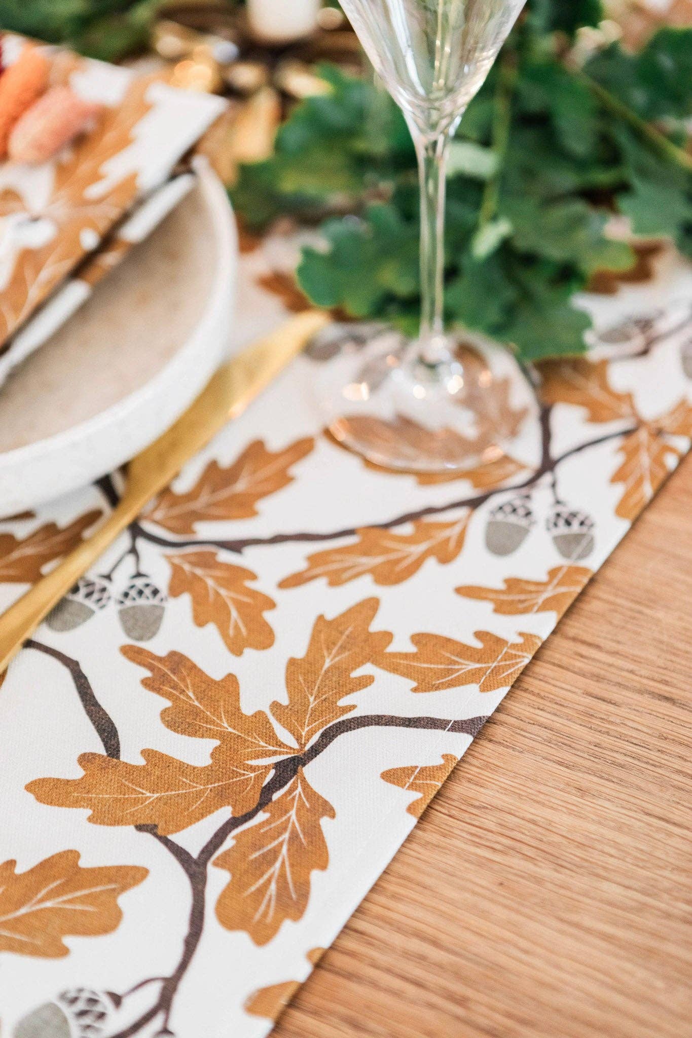 Pintail Candles | Avalon Home – wholesale Table runner – Golden Oak Table Runner2