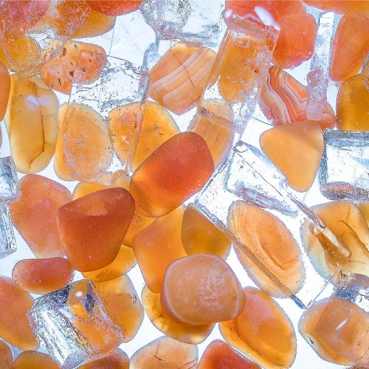 VitaJuwel USA - Wholesale Water Bottle - ViA Crystal Water Bottle | PASSION w. Carnelian & Halite