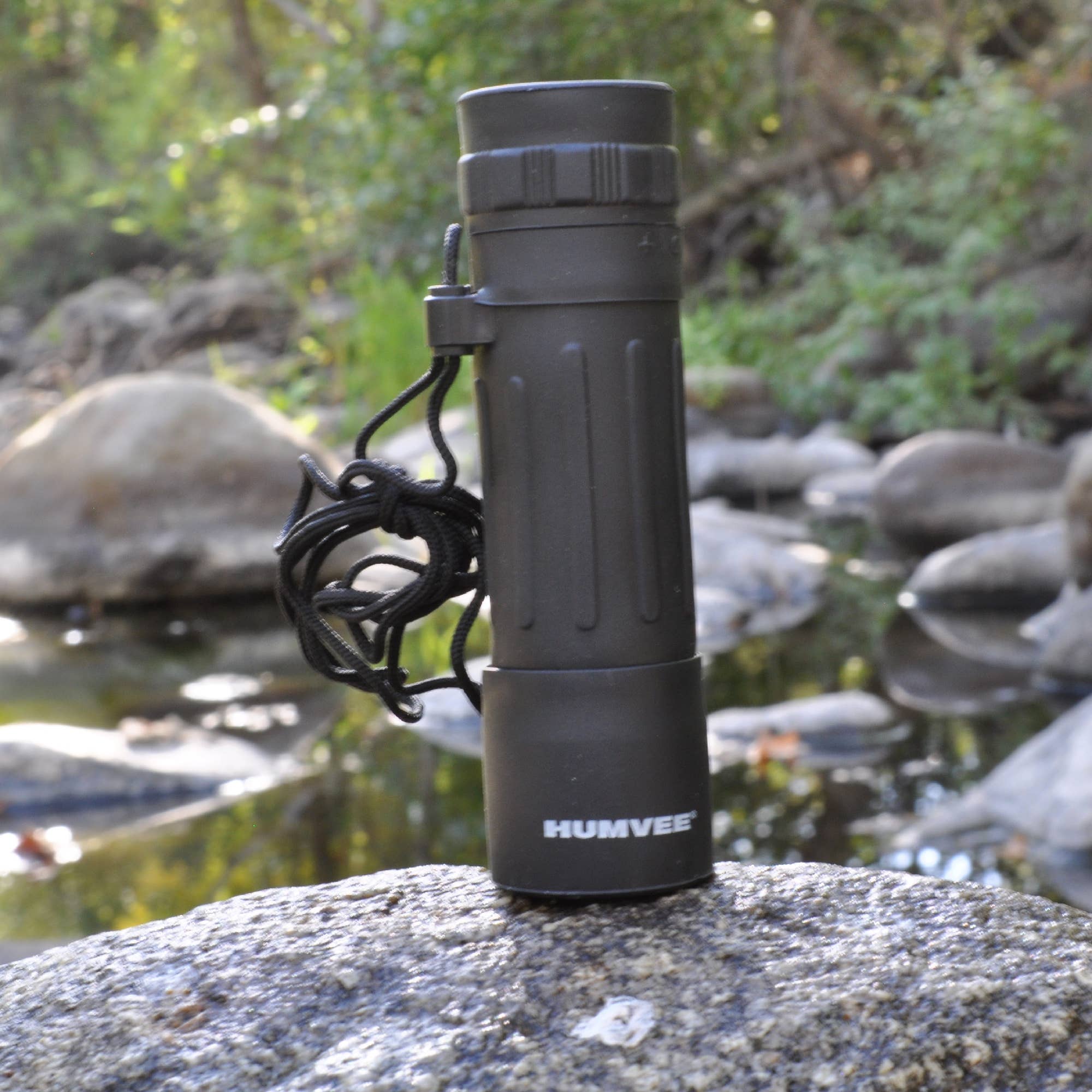 CALIBER GOURMET / CAMPCO - Vente Jumelles - Monoculaire HUMVEE 10x25 avec revêtement caoutchouté noir1