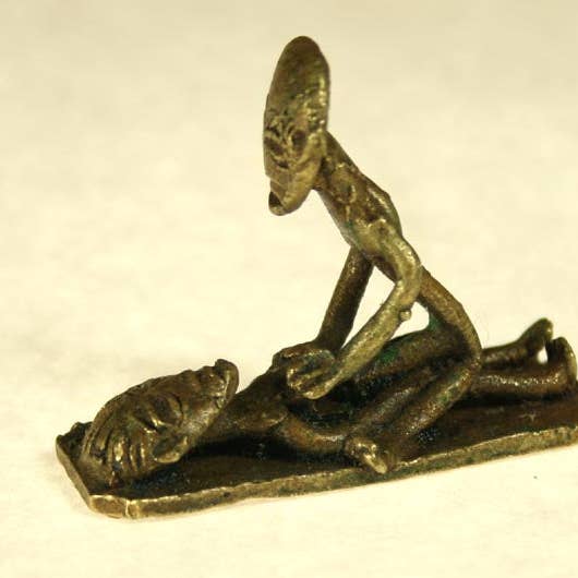 Peso dorado heterosexual pequeño para venta al por mayor de The Niger Bend