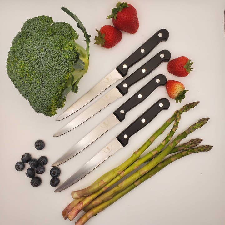 Couteaux à steak Mister Angry Chef de 5 pouces, ensemble de 4 pour la vente par Mister Angry Chef LLC