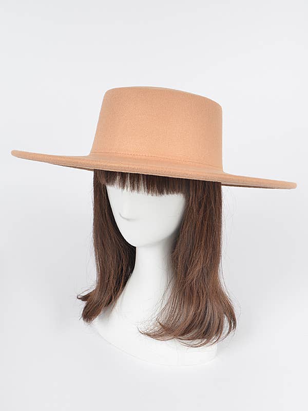 Chapeau haut de forme plat à bord large pour la vente par Shop Neighbors