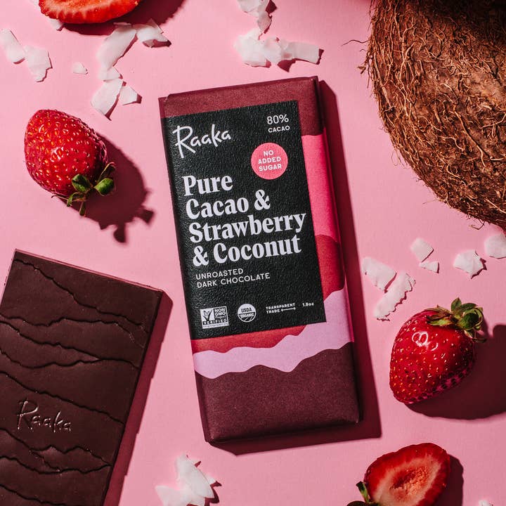 Raaka Chocolate - Wholesale Chocolate Bar - 80% Pure Cacao & Strawberry & Coconut (No added sugar)