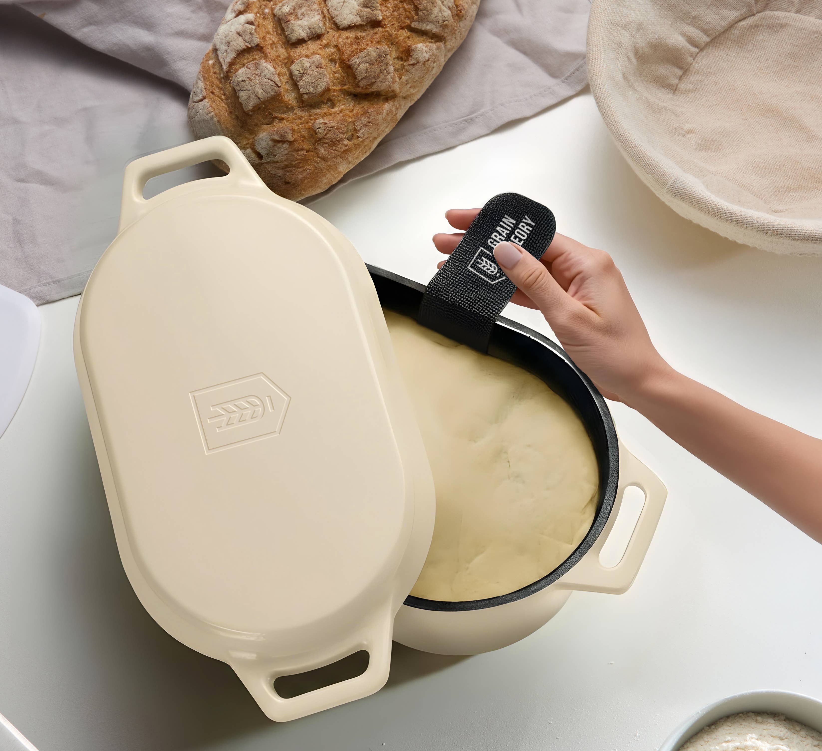 Kook - Wholesale Cooking Pot - Kook Dutch Oven with Lid, Enameled Cast Iron, 3.4 qt18