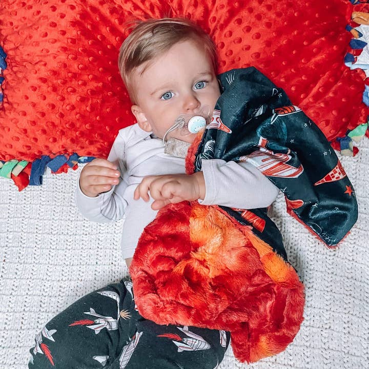 Dark rockets for wholesale by Eden Lane and Co