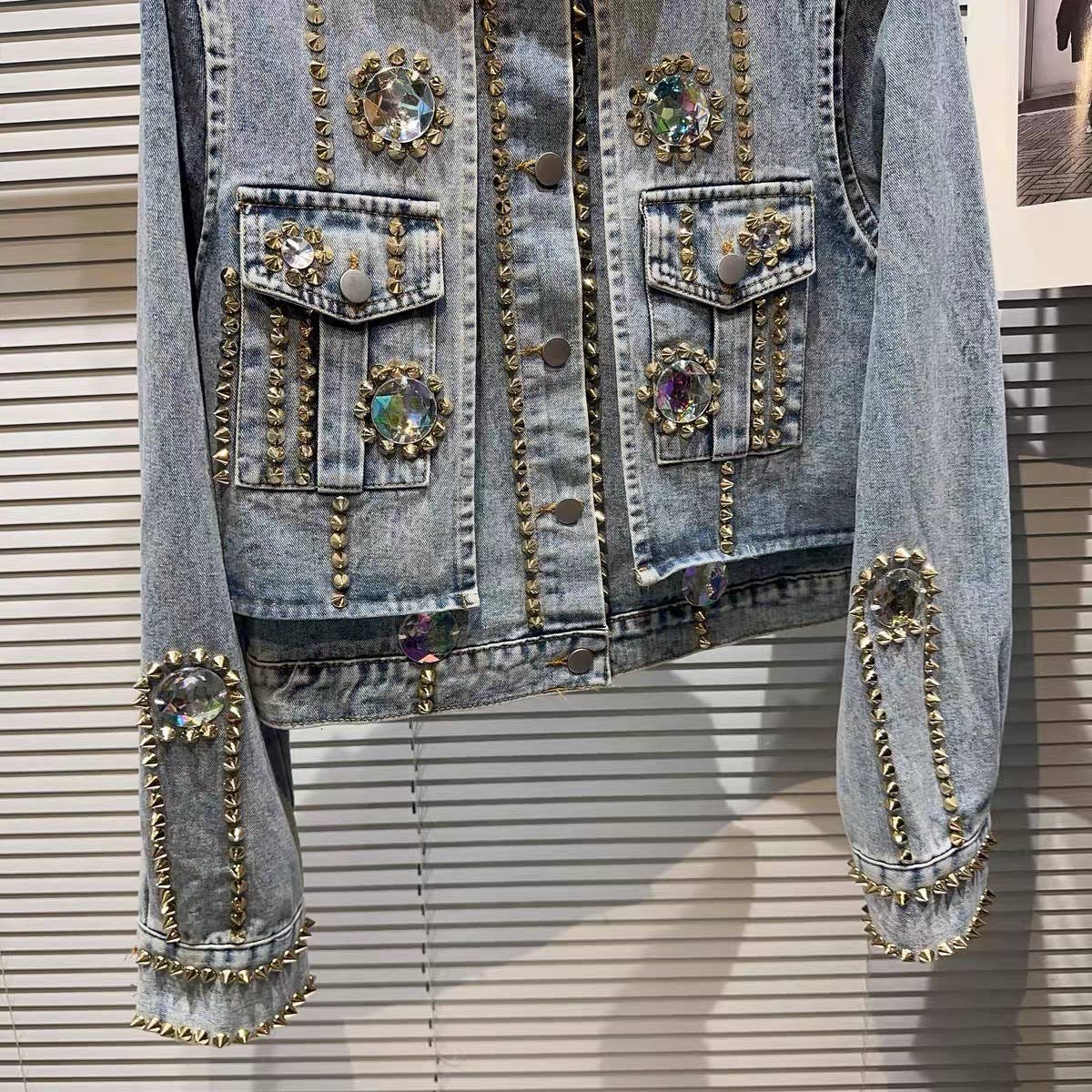 Productseeker – Engroshandel Denimjakke - Dame – JK026 farverig denimjakke med ædelsten1