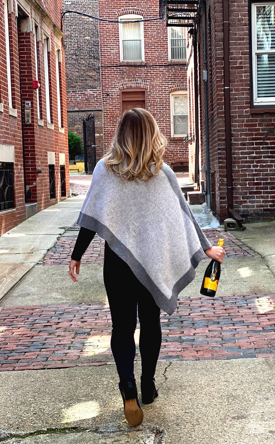 Margolis Pineo Italia - Wholesale Poncho - Women's - HOLIDAY HUES - 'EDGY' ROMA PONCHO - CASHMERE BLEND20