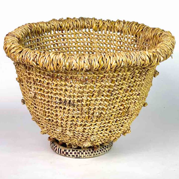 The Niger Bend - Vendita all'ingrosso Cestini - Cestino in stile «setaccio» in paglia profonda su supporto «ciambella» - Burkina Faso0