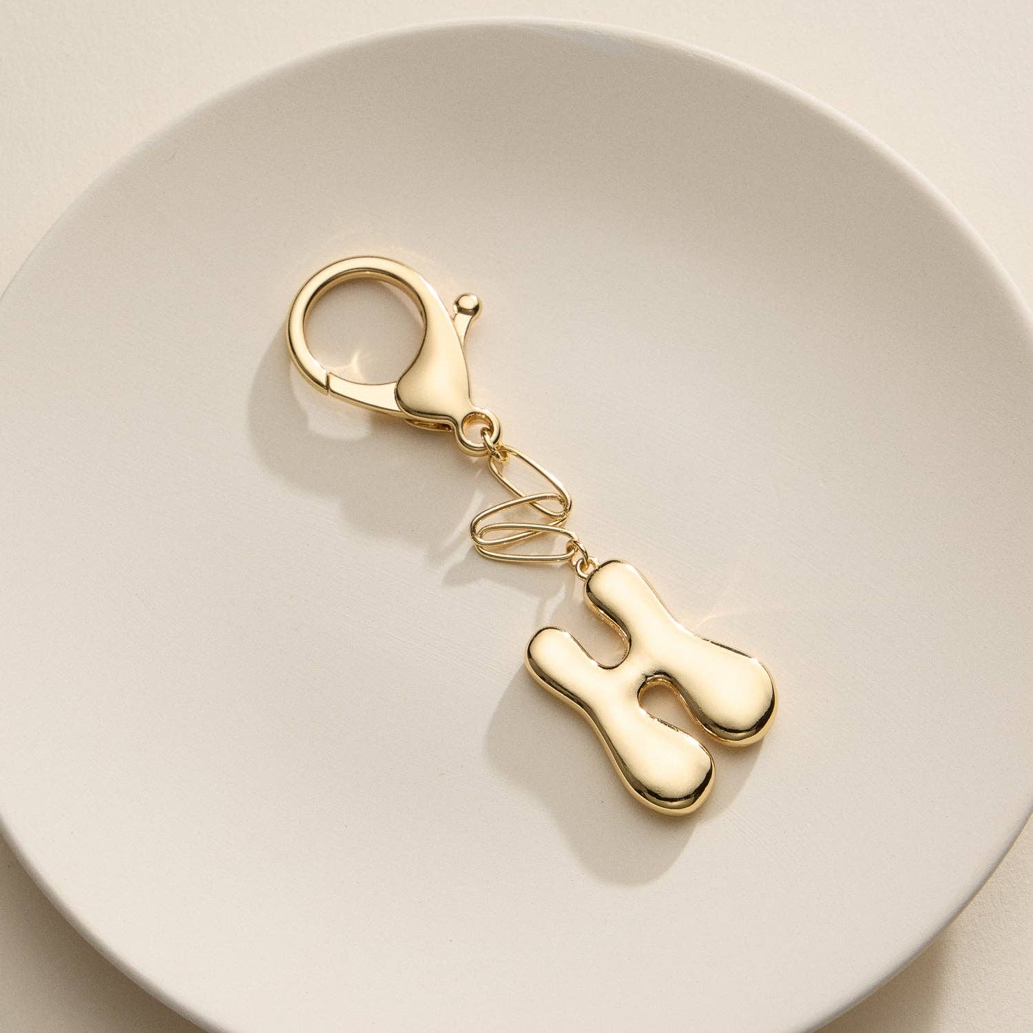 Lilla Haven - Wholesale Keychain - Women's - Bubble Letter Initial Keychain – Gold and Silver Tone Personalized Charm26