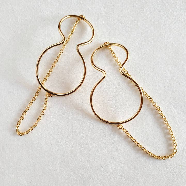 Pendientes ear cuff con gancho de oreja de latón chapado en oro para venta al por mayor de Bisjoux