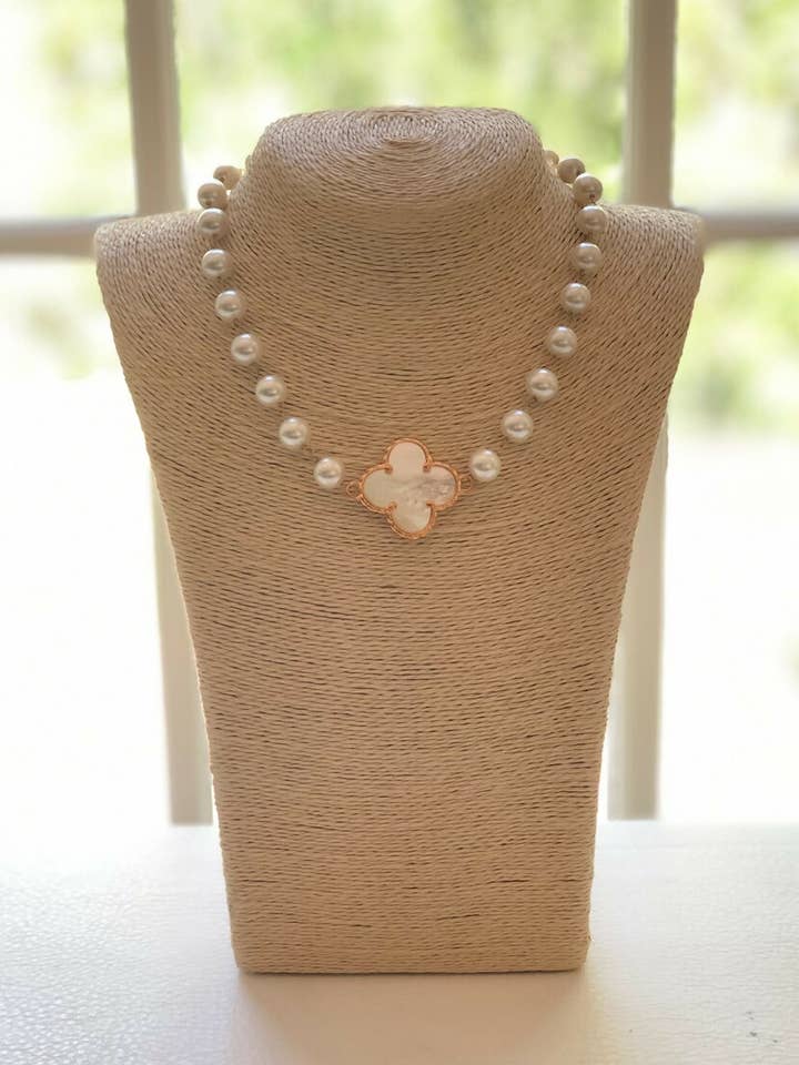 Colar de pérolas de trevo único da Geórgia em ouro por atacado de Liza Byrd