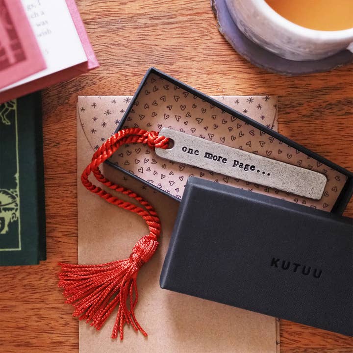 Kutuu – wholesale Bookmark – 'One More Page...' Bookmark2