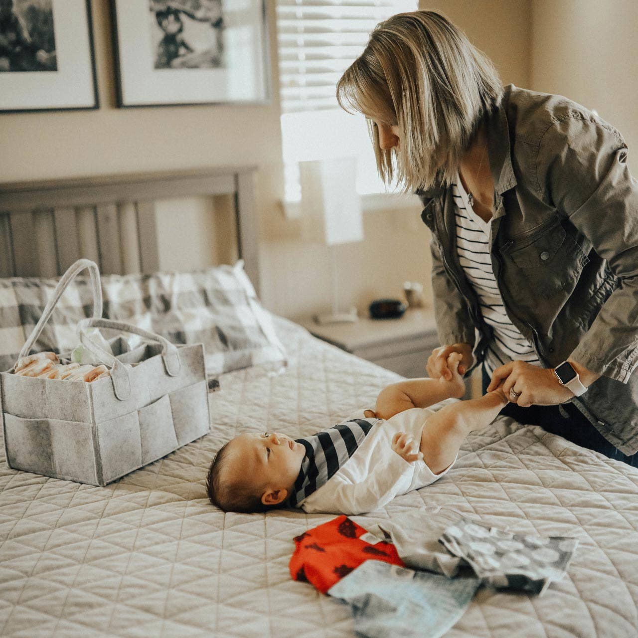 Parker Baby Co. – wholesale Bandana bib – Lunar Bandana Bib Set (8 pack)3