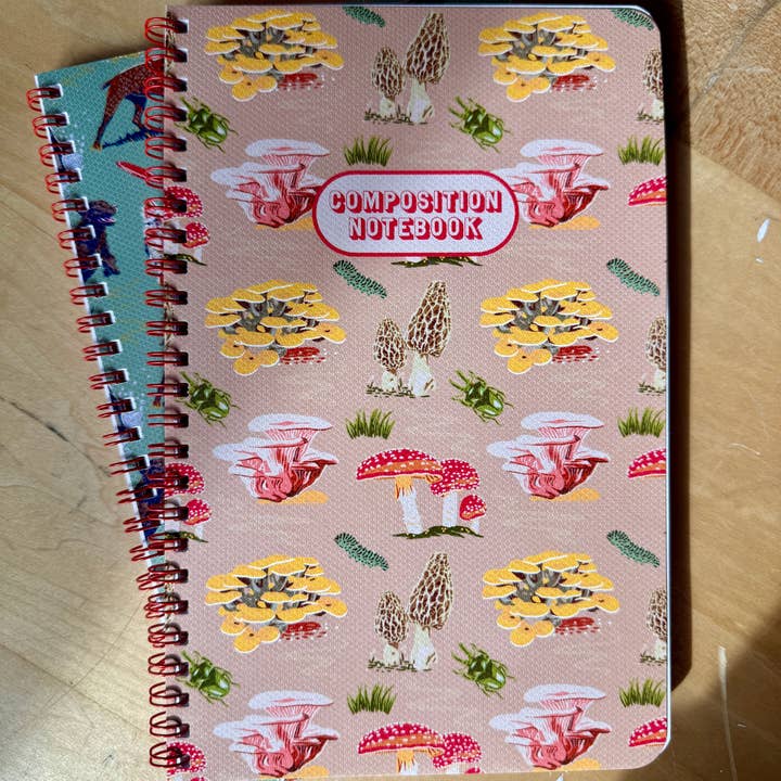 Carnet à motifs de champignons pour la vente par Caroline Clark